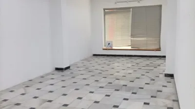 Local comercial en alquiler en Centro, Puerto Real de 1.000 €<span>/mes</span>