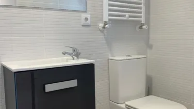 Habitación en alquiler en Calle de los Hornos Caleros, 48, Santo Tomás-Universidad (Ávila Capital) de 390 €<span>/mes</span>