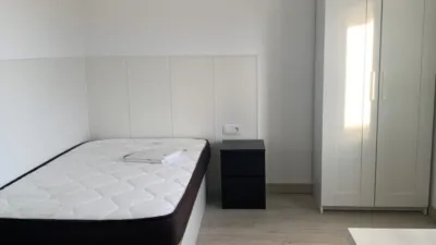 Habitación en alquiler en Calle de los Hornos Caleros, 48, Santo Tomás-Universidad (Ávila Capital) de 390 €<span>/mes</span>