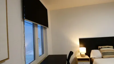 Habitación en alquiler en Calle de Eduardo Marquina, 14, Centro (Ávila Capital) de 375 €<span>/mes</span>