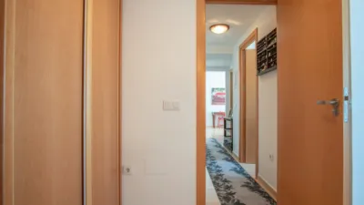 Apartment on Calle María Lejarraga photo 29