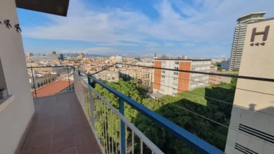 Ático en venta en Avinguda de les Drassanes, El Raval (Distrito Ciutat Vella. Barcelona Capital) de 350.000 €