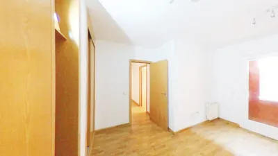 Flat in Parla photo 12