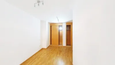 Flat in Parla photo 14