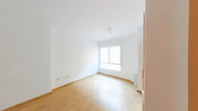 Flat in Parla photo 2
