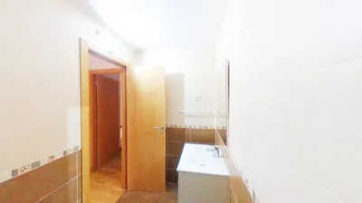 Flat in Parla photo 44