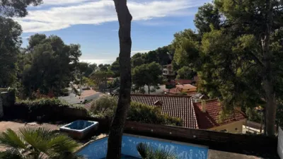 Chalet en venta en Passeig de Bellavista, cerca de Avinguda de Bellamar, Bellamar (Castelldefels) de 830.000 €