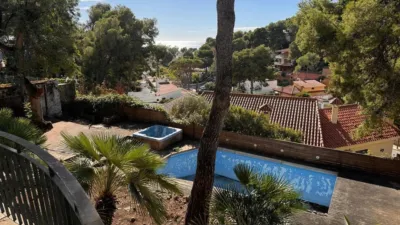 Chalet en venta en Passeig de Bellavista, cerca de Avinguda de Bellamar, Bellamar (Castelldefels) de 830.000 €