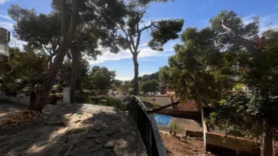 Chalet en venta en Passeig de Bellavista, cerca de Avinguda de Bellamar, Bellamar (Castelldefels) de 830.000 €