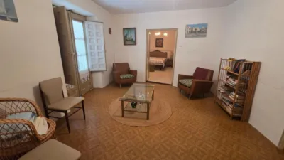 Chalet en venta en Calle de la Piña, Leganiel de 99.000 €