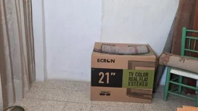 Chalet en venta en Calle de la Piña, Leganiel de 99.000 €
