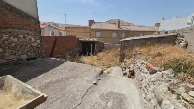 Chalet en venta en Calle de la Piña, Leganiel de 99.000 €
