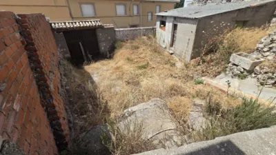 Chalet en venta en Calle de la Piña, Leganiel de 99.000 €