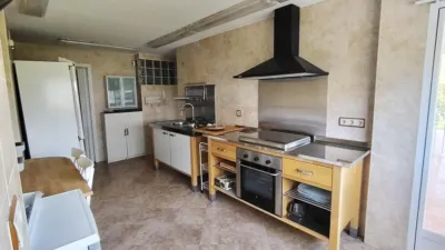 Apartment on Paseo de la Castellana photo 9