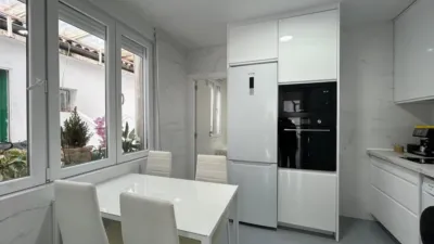 Flat in La Milagrosa photo 6