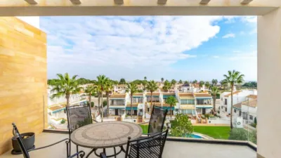 Ático en venta en Calle Molina, Los Dolses-Montezenia-Lomas de Cabo (Distrito Orihuela Costa. Orihuela) de 549.000 €