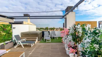 Ático en venta en Calle Molina, Los Dolses-Montezenia-Lomas de Cabo (Distrito Orihuela Costa. Orihuela) de 549.000 €