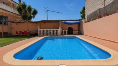 Chalet on Calle G, 2 photo 6