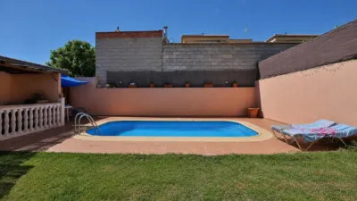 Chalet on Calle G, 2 photo 7