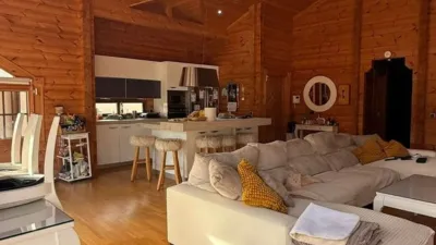 Chalet on Guadacorte Street photo 4