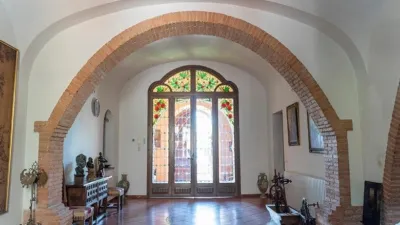 Chalet on Carrer del Comte Güell photo 11