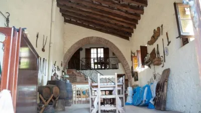 Chalet on Carrer del Comte Güell photo 14