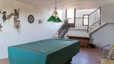 Chalet on Carrer del Comte Güell photo 26