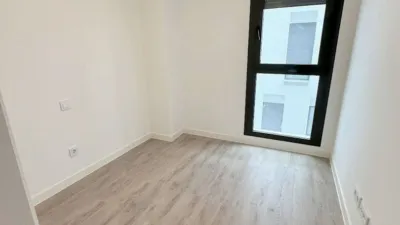 Piso en alquiler en Calle Bali, Bellavista (Distrito Bellavista-La Palmera. Sevilla Capital) de 1.150 €<span>/mes</span>