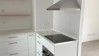 Piso en alquiler en Calle Bali, Bellavista (Distrito Bellavista-La Palmera. Sevilla Capital) de 1.150 €<span>/mes</span>