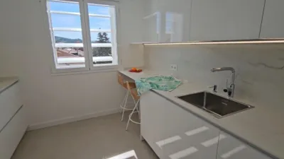 Apartment on Doctor Huarte San Juan Street photo 12