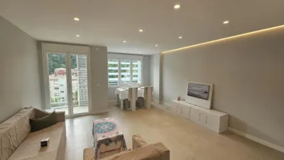 Apartment on Doctor Huarte San Juan Street photo 34
