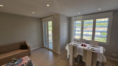 Apartment on Doctor Huarte San Juan Street photo 3