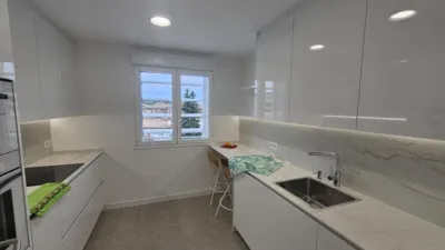 Apartment on Doctor Huarte San Juan Street photo 40