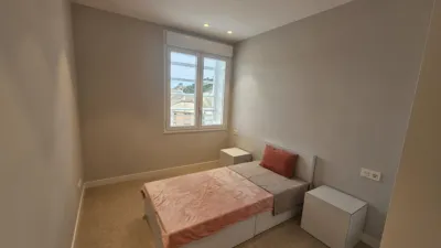 Apartment on Doctor Huarte San Juan Street photo 43