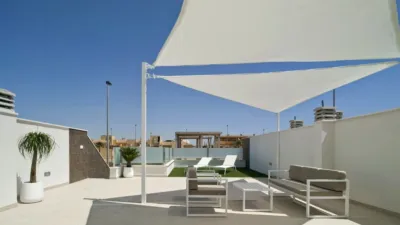Casa en venta en Carrer de Cristóbal Colón, Núcleo (Pilar de la Horadada) de 334.900 €