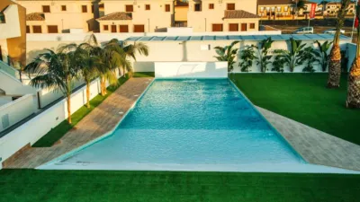 Casa en venta en Carrer de Cristóbal Colón, Núcleo (Pilar de la Horadada) de 334.900 €