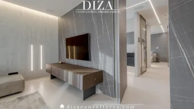 Penthouse on Calle del Duque de Sesto photo 13