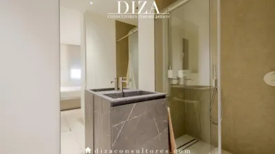 Penthouse on Calle del Duque de Sesto photo 34