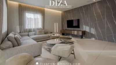 Penthouse on Calle del Duque de Sesto photo 3