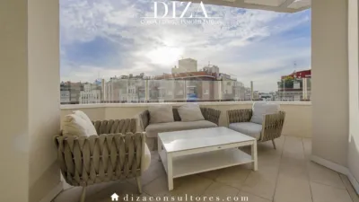 Penthouse on Calle del Duque de Sesto photo 5