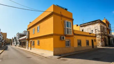 House in the Centre photo 2