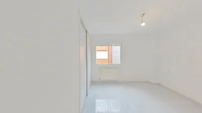 Flat in Parla photo 12