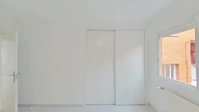 Flat in Parla photo 14