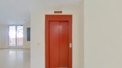 Flat in Parla photo 28