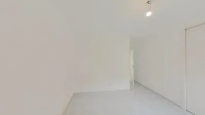 Flat in Parla photo 8