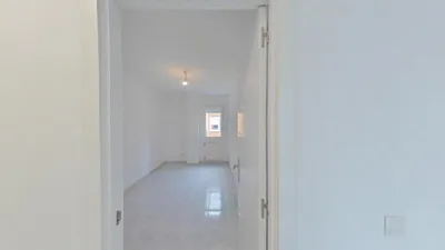 Flat in Parla photo 11