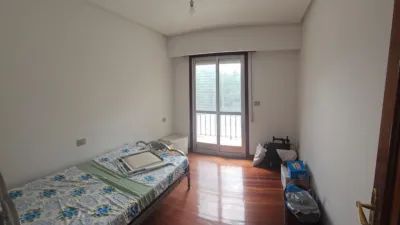 Chalet en venta en Calle Al Outeiro (O) (Velle), Número 2, Seixalbo-Monte-Ceboliño-Velle (Ourense Capital) de 285.000 €