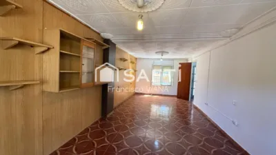 Single-family home in Urbanizations photo 3