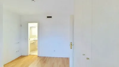 Apartment in Guindalera photo 22