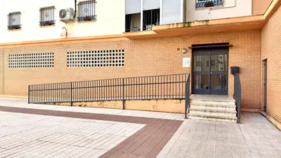 Piso en venta en Calle Pakistán, 2, Avenida de las Ciencias-Emilio Lemos (Distrito Este-Alcosa-Torreblanca. Sevilla Capital) de 235.000 €